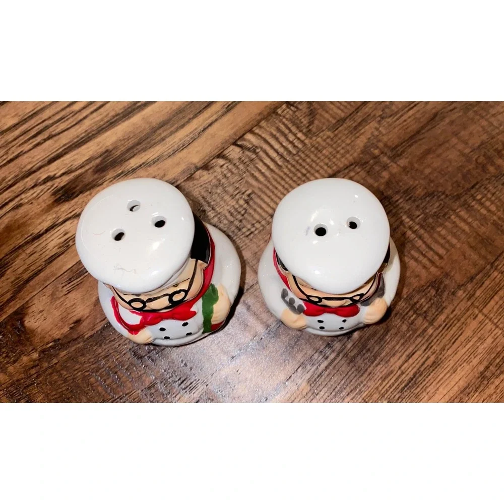 Vintage Fat Chef Salt and Pepper Shakers Set Ceramic Kitchen Bistro Decor 2pc